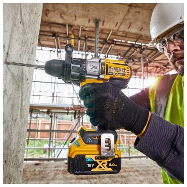 Perceuse visseuse à percussion dcd997p2